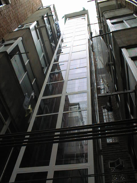 Ascensor. Arquitectos Valladolid